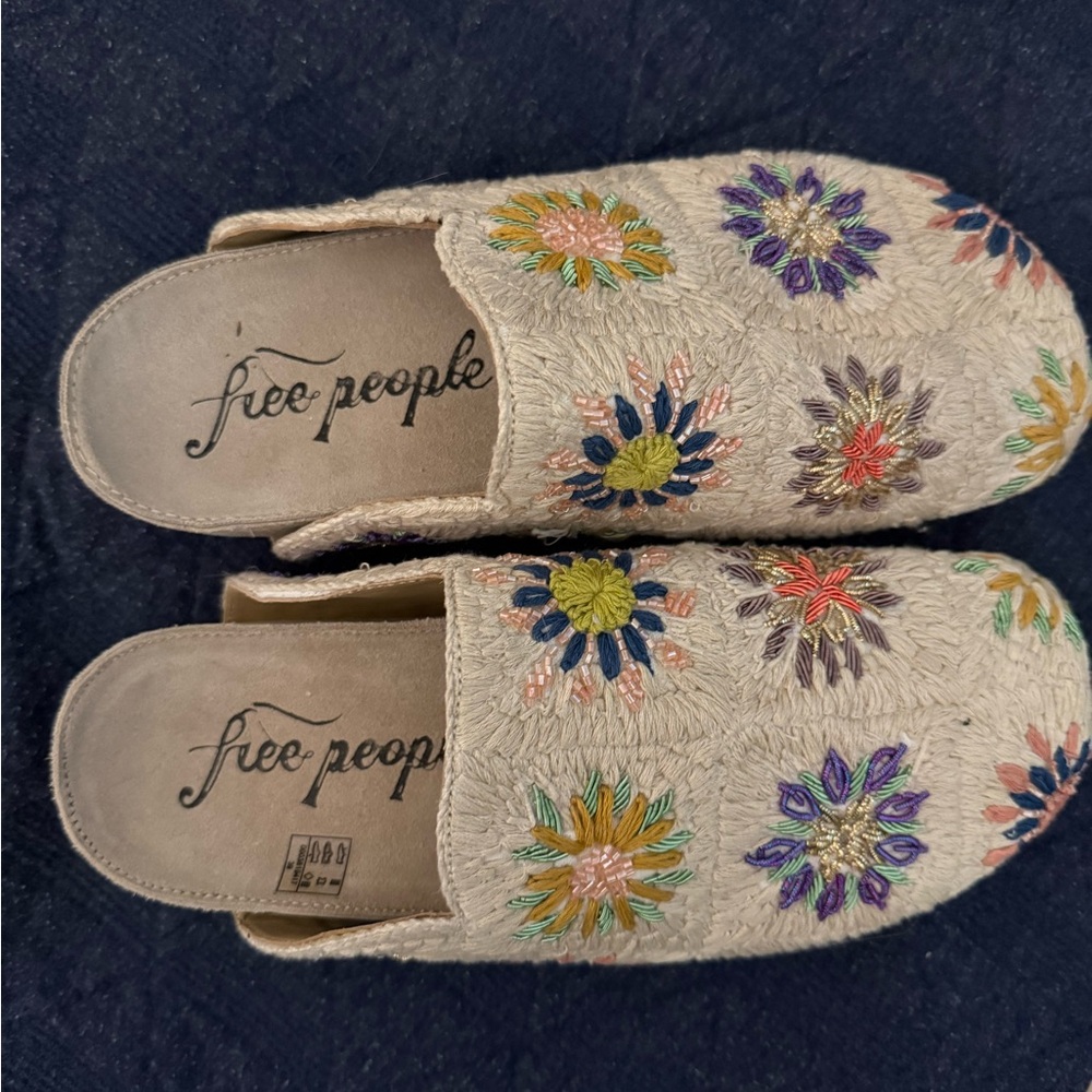 Free People crochet Damon mule. Size 9. - Picture 4 of 5